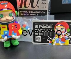 Keith Haring Model Pop Mart MEGA COLLECTION 100% SPACE MOLLY