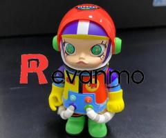 Keith Haring Model Pop Mart MEGA COLLECTION 100% SPACE MOLLY