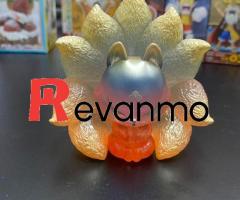 Model Nine-tailed fox
